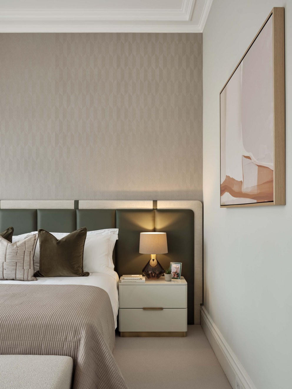 Knightsbridge Historical Apartment  | Guest Bedroom  | Interior Designers